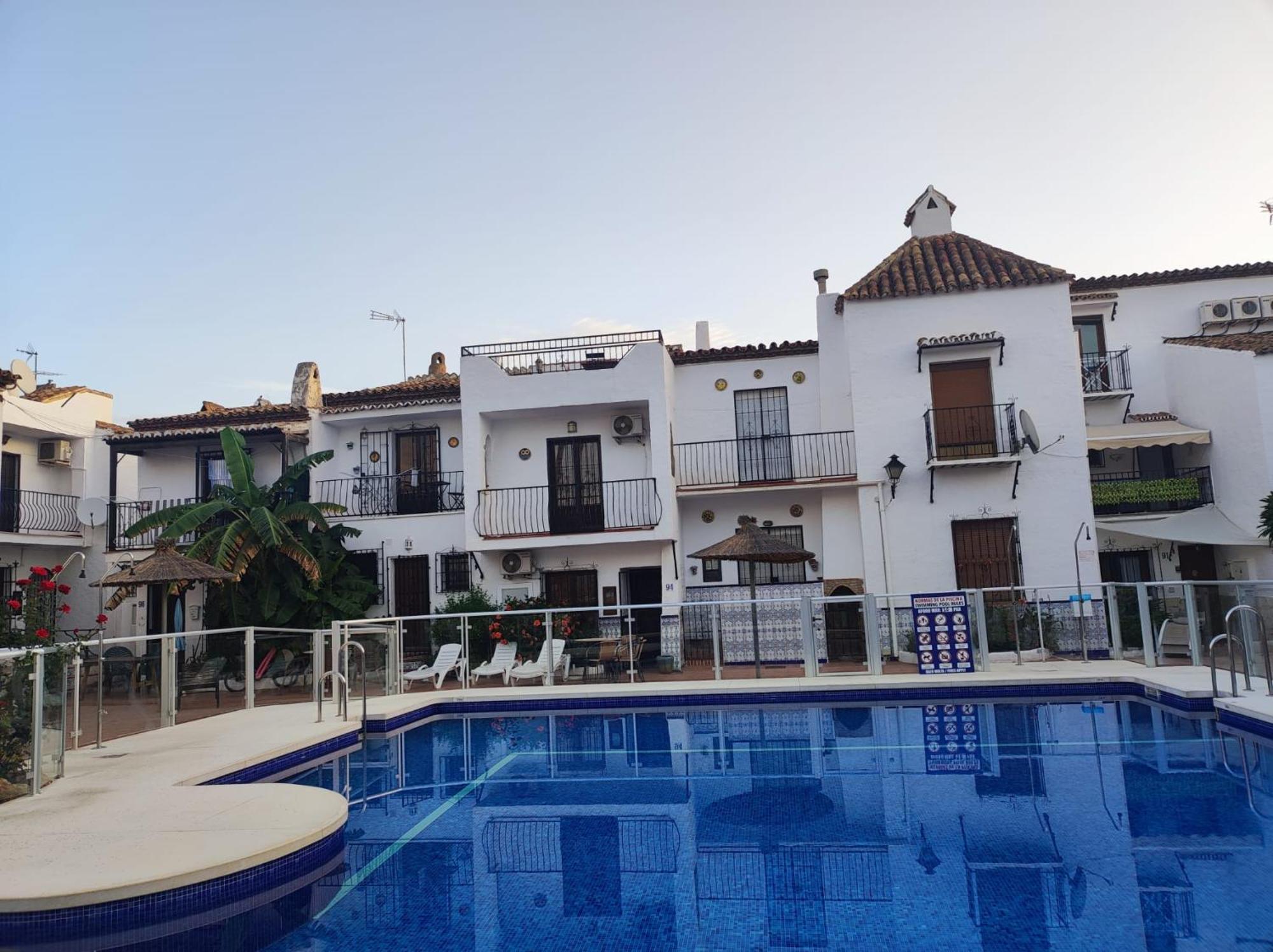 Nueva Nerja 22 Menyber Villa ภายนอก รูปภาพ